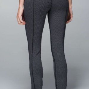 Lululemon Skinny Groove Pant Size 4